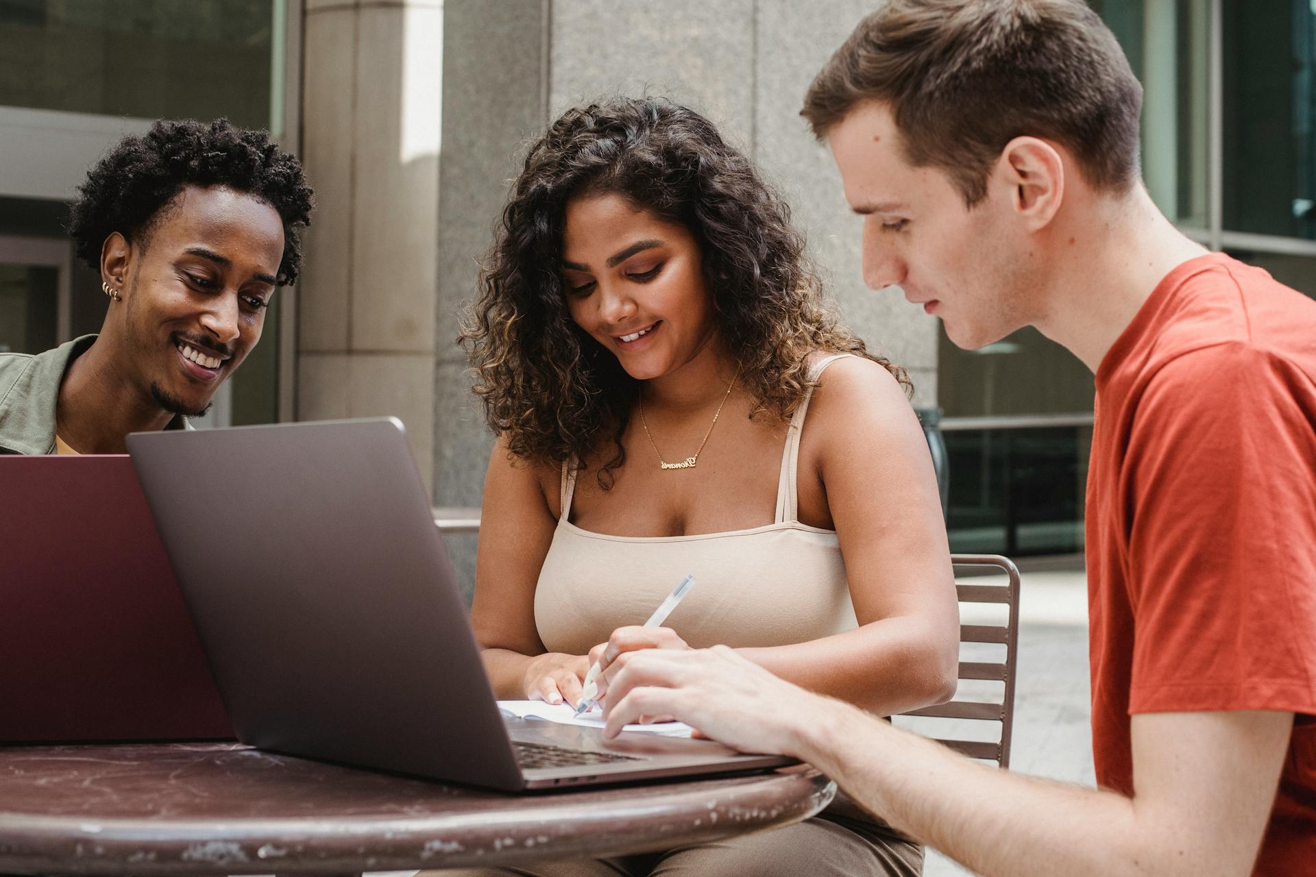 LNESC students studying together